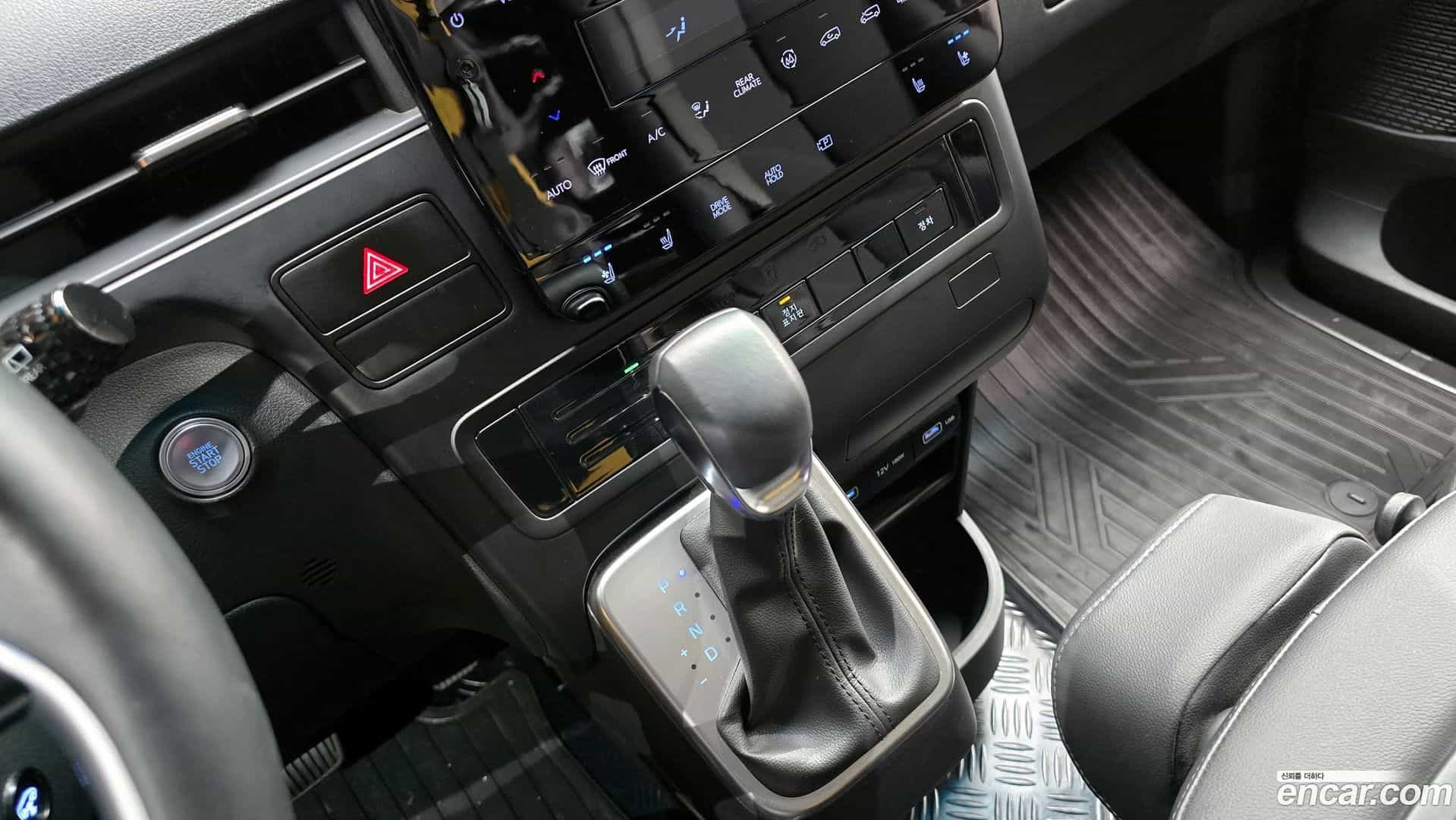 Staria Hyundai 2024.0-OPTION-18