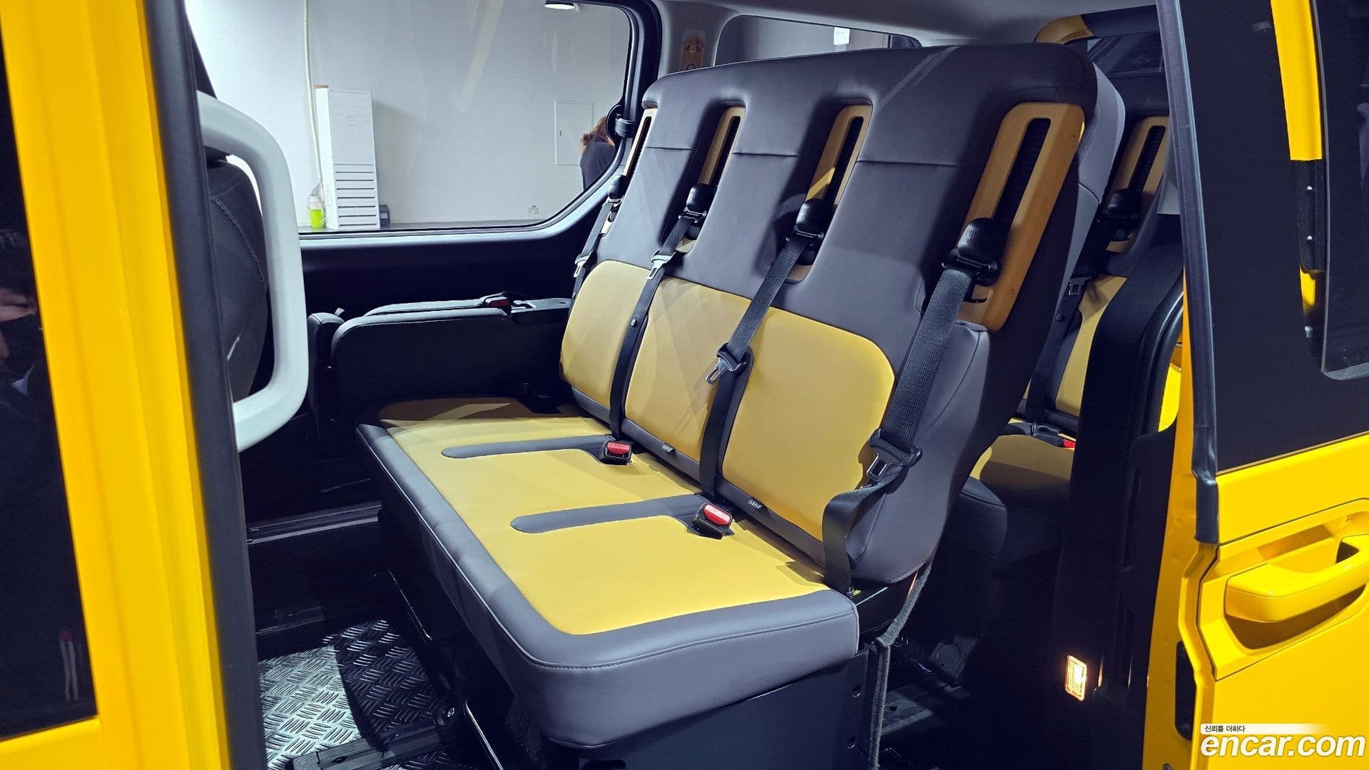 Main__Slider__Photo:Staria Hyundai 2024.0-15