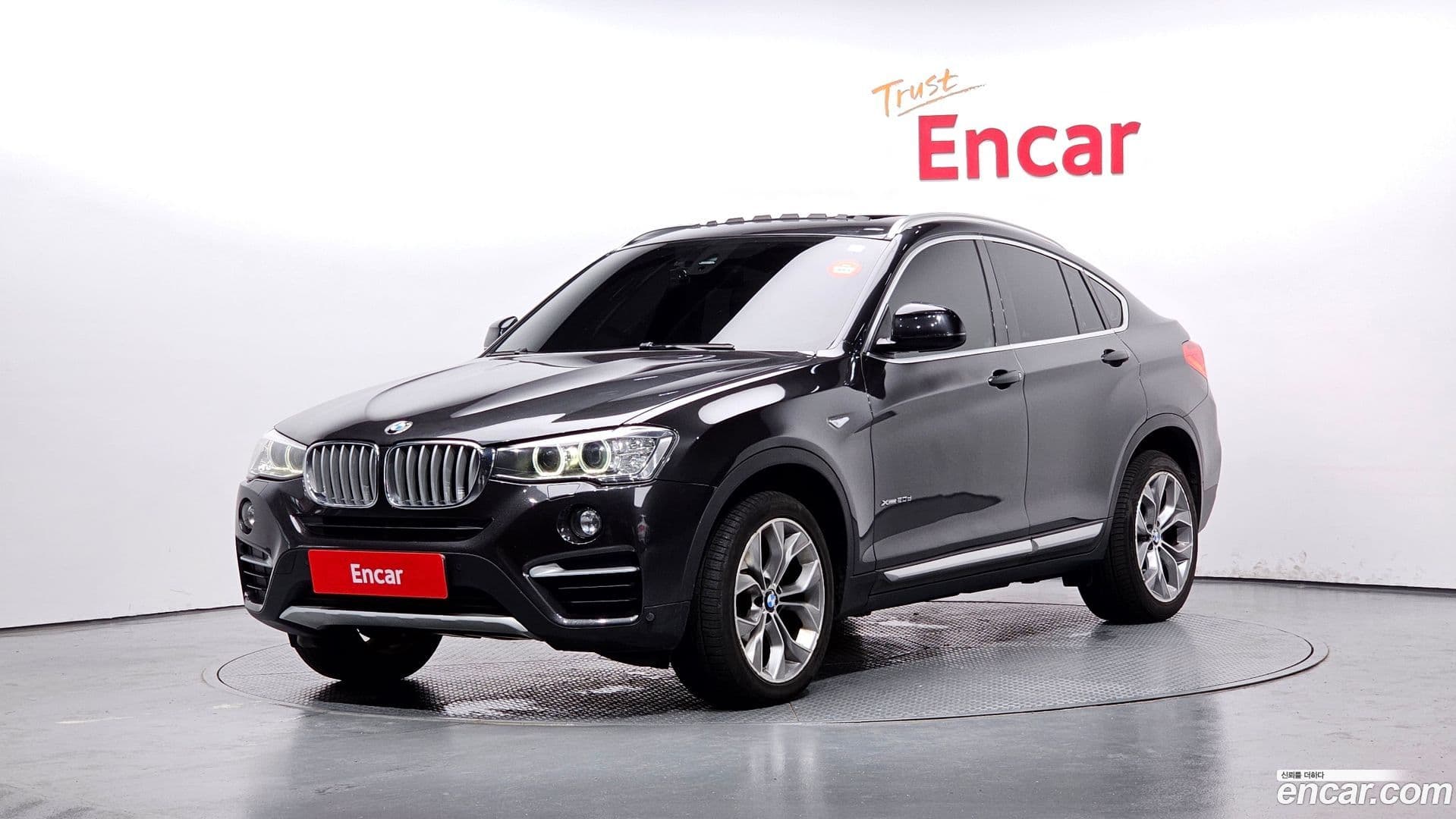 Main__Slider__Photo:X4 BMW 2017.1-0