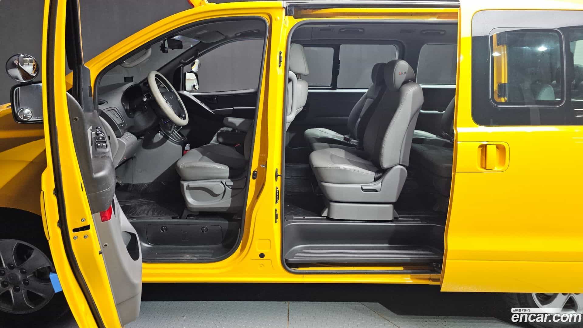 Starex Hyundai 2018.7-INNER-010