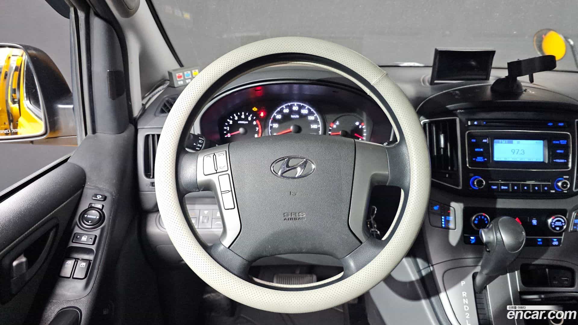 Starex Hyundai 2018.7-OPTION-017