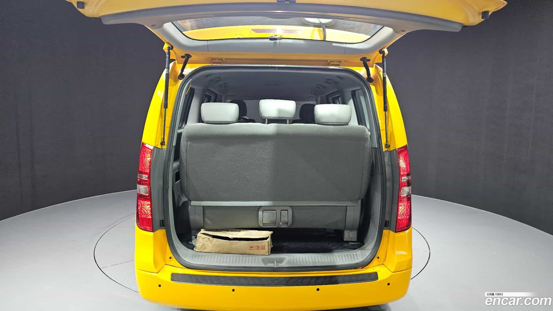 Starex Hyundai 2018.7-OPTION-024