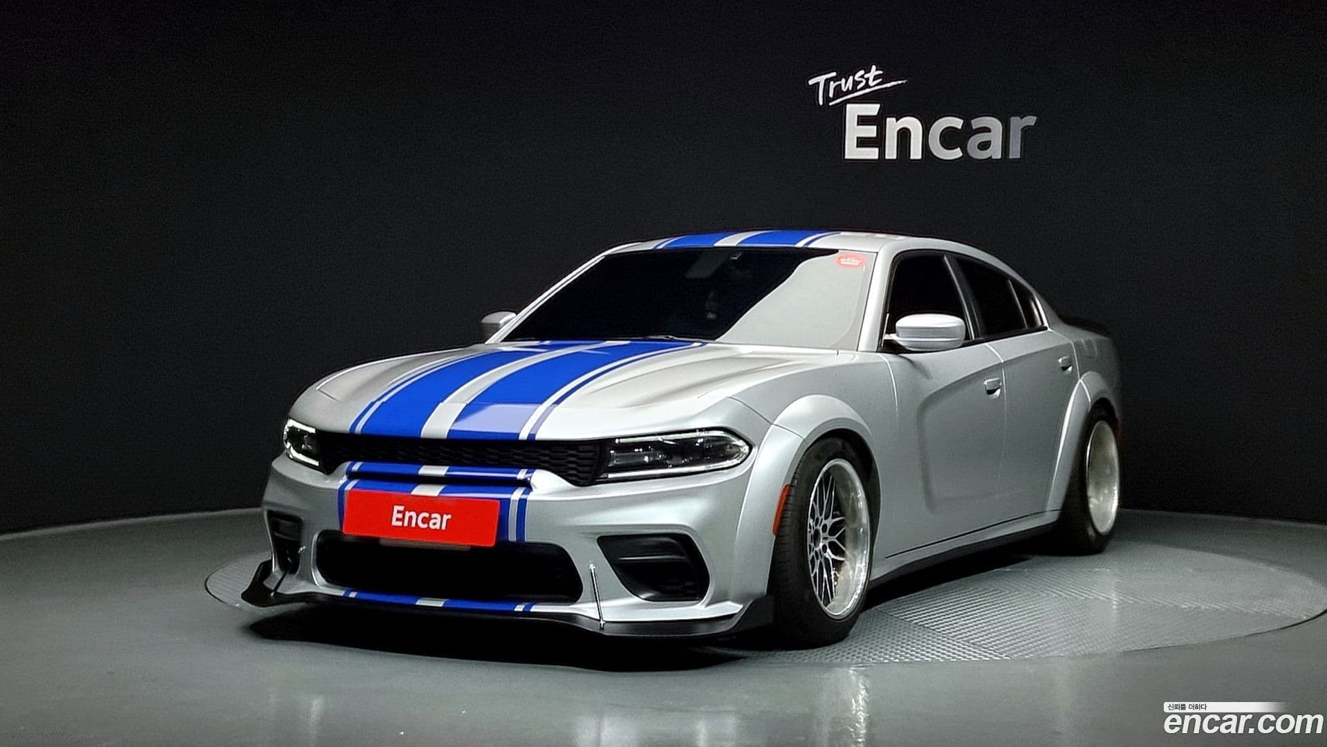 Main__Slider__Photo:Charger Dodge 2018.11-0