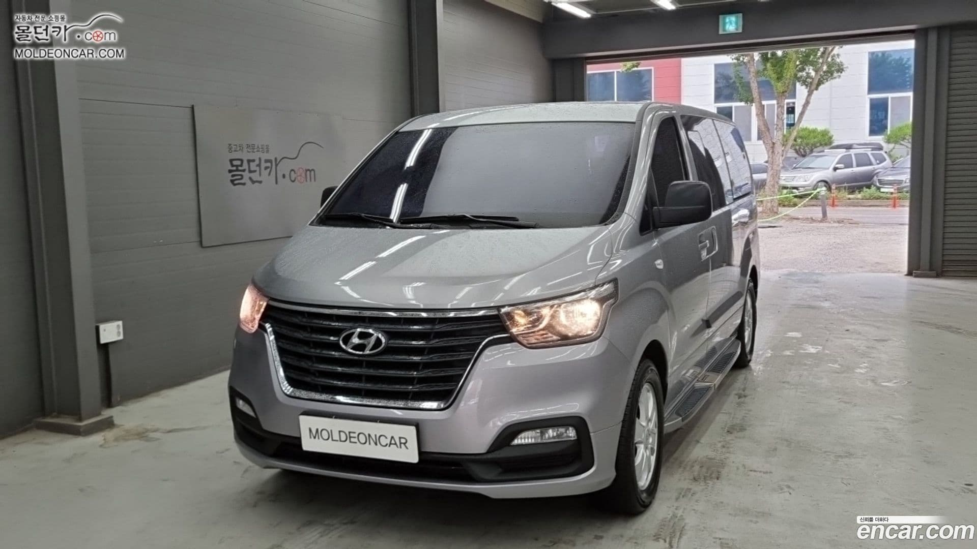 Main__Slider__Photo:Starex Hyundai 2019.2-0
