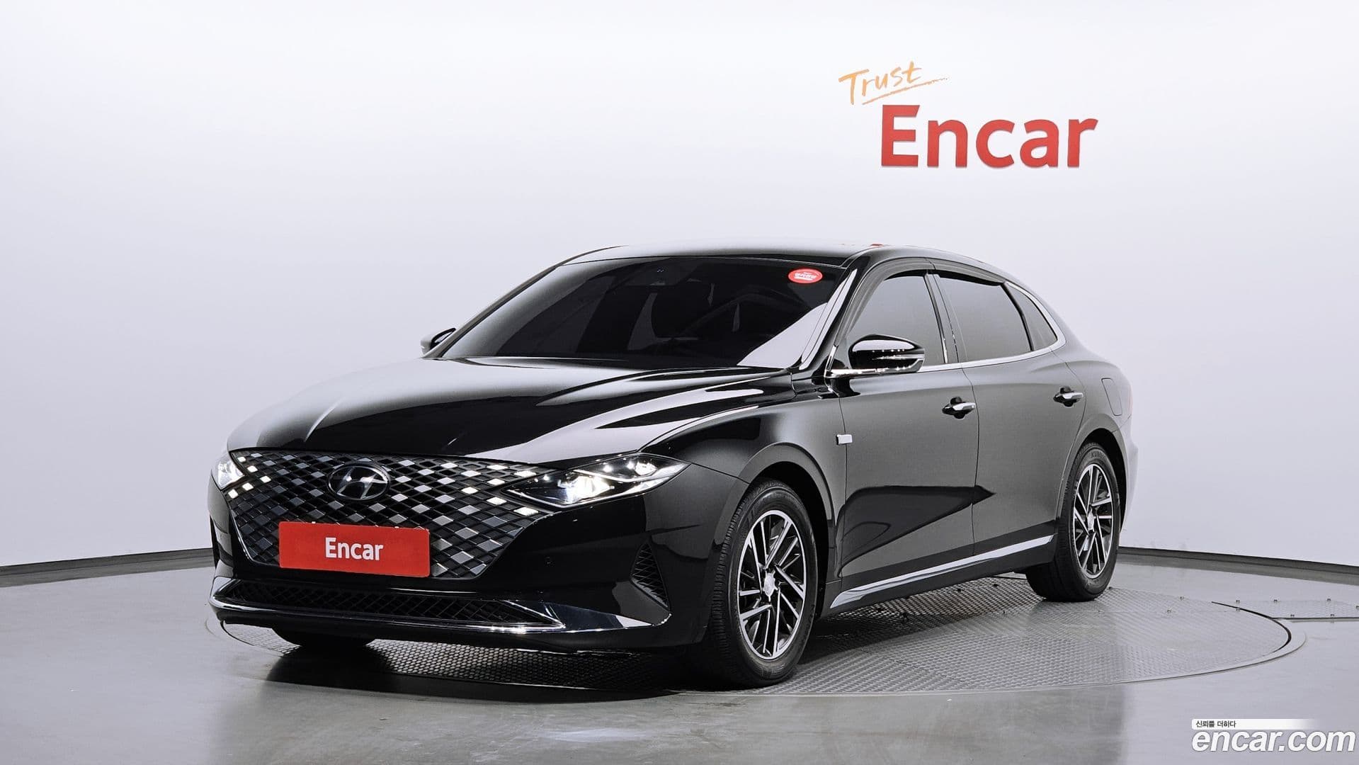 Main__Slider__Photo:Grandeur Hyundai 2021.2-0