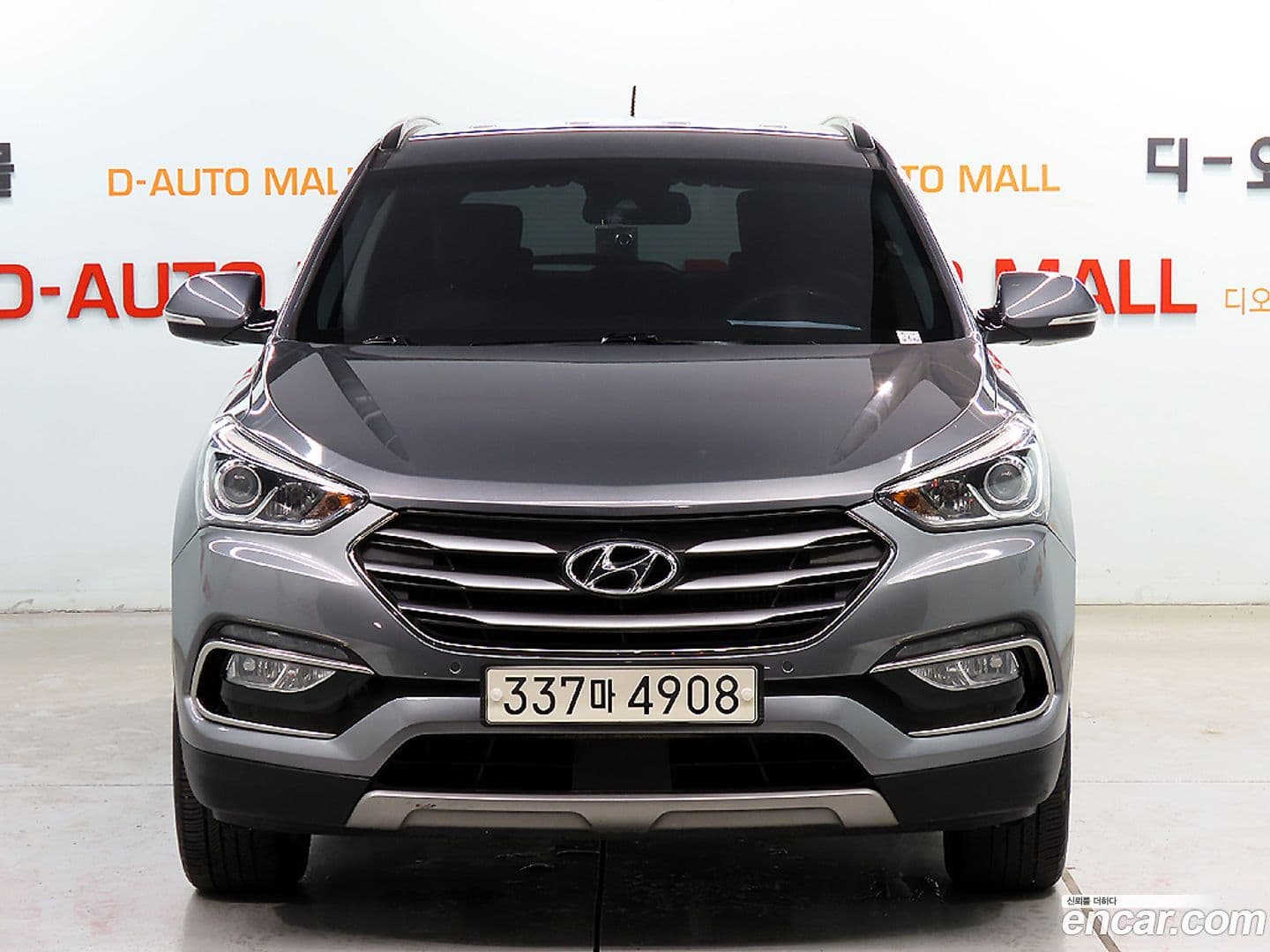 Main__Slider__Photo:Santafe Hyundai 2016.10-19