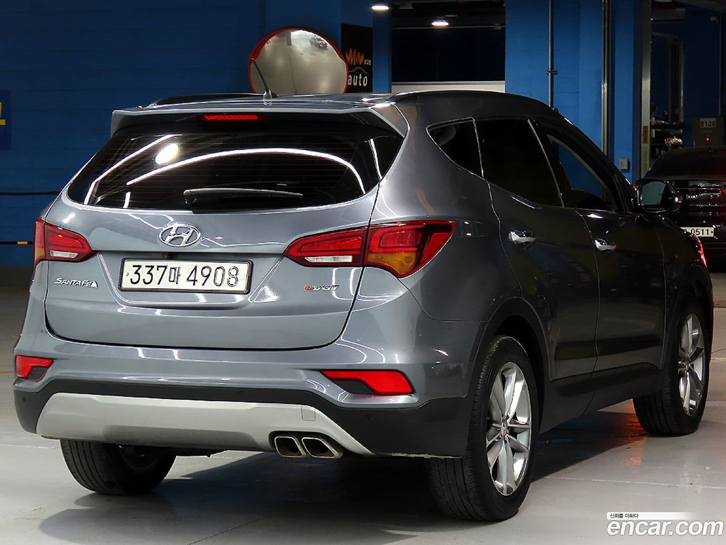 Main__Slider__Photo:Santafe Hyundai 2016.10-2