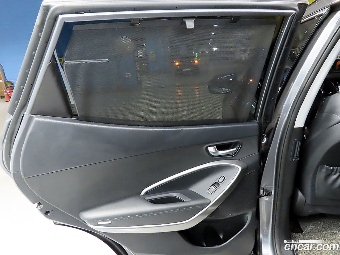 Main__Slider__Photo:Santafe Hyundai 2016.10-14
