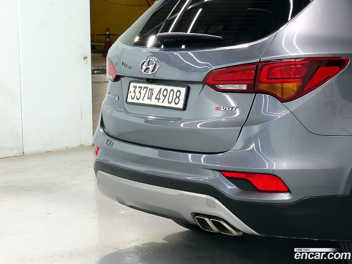 Main__Slider__Photo:Santafe Hyundai 2016.10-15
