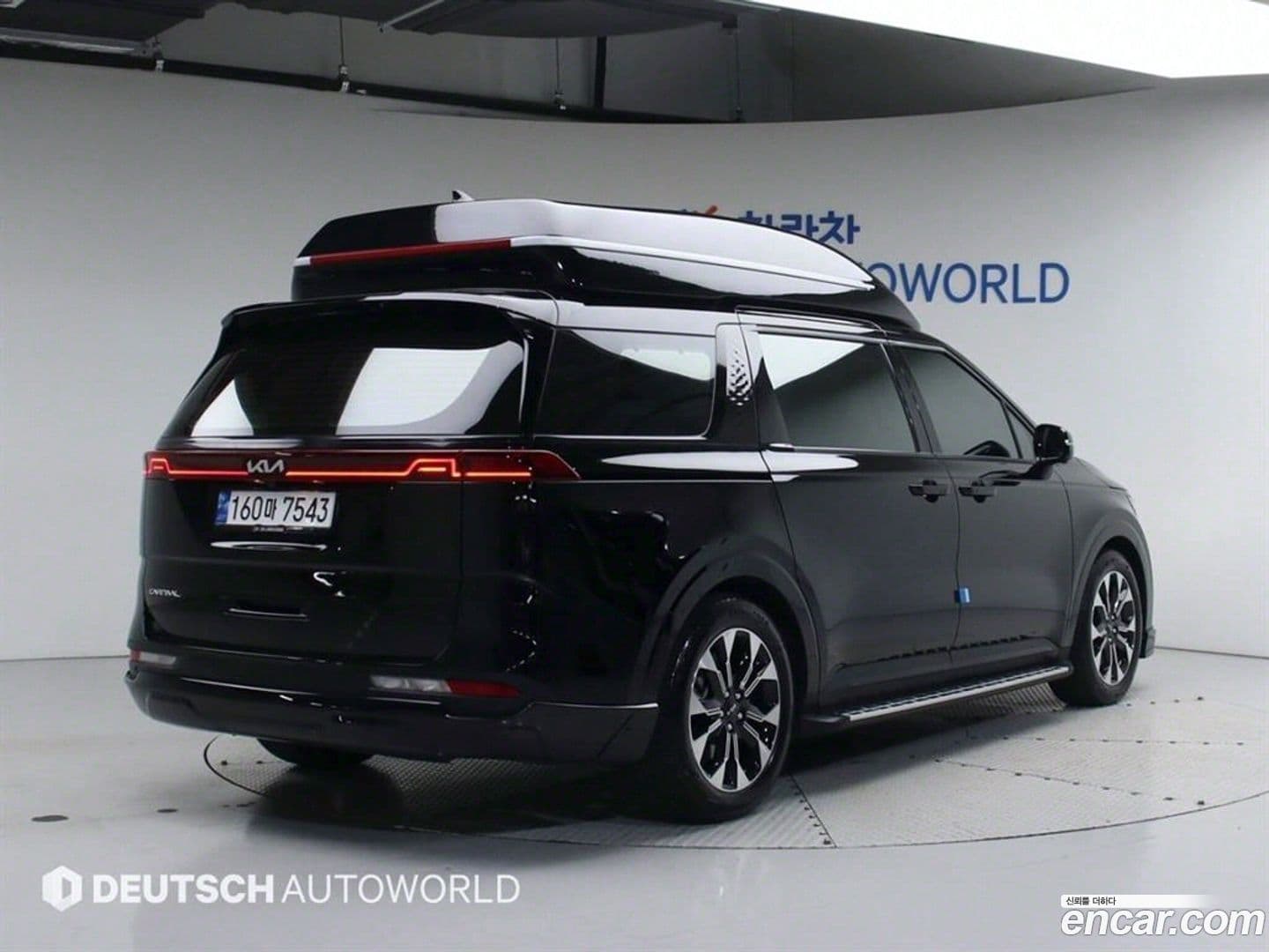 Main__Slider__Photo:Canival Kia 2022.8-0