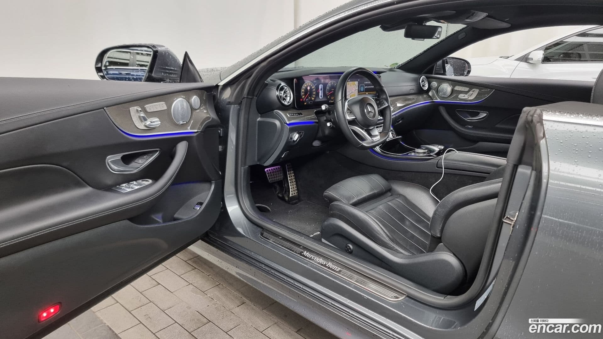 Main__Slider__Photo:E-Class Mercedes-Benz 2017.8-8