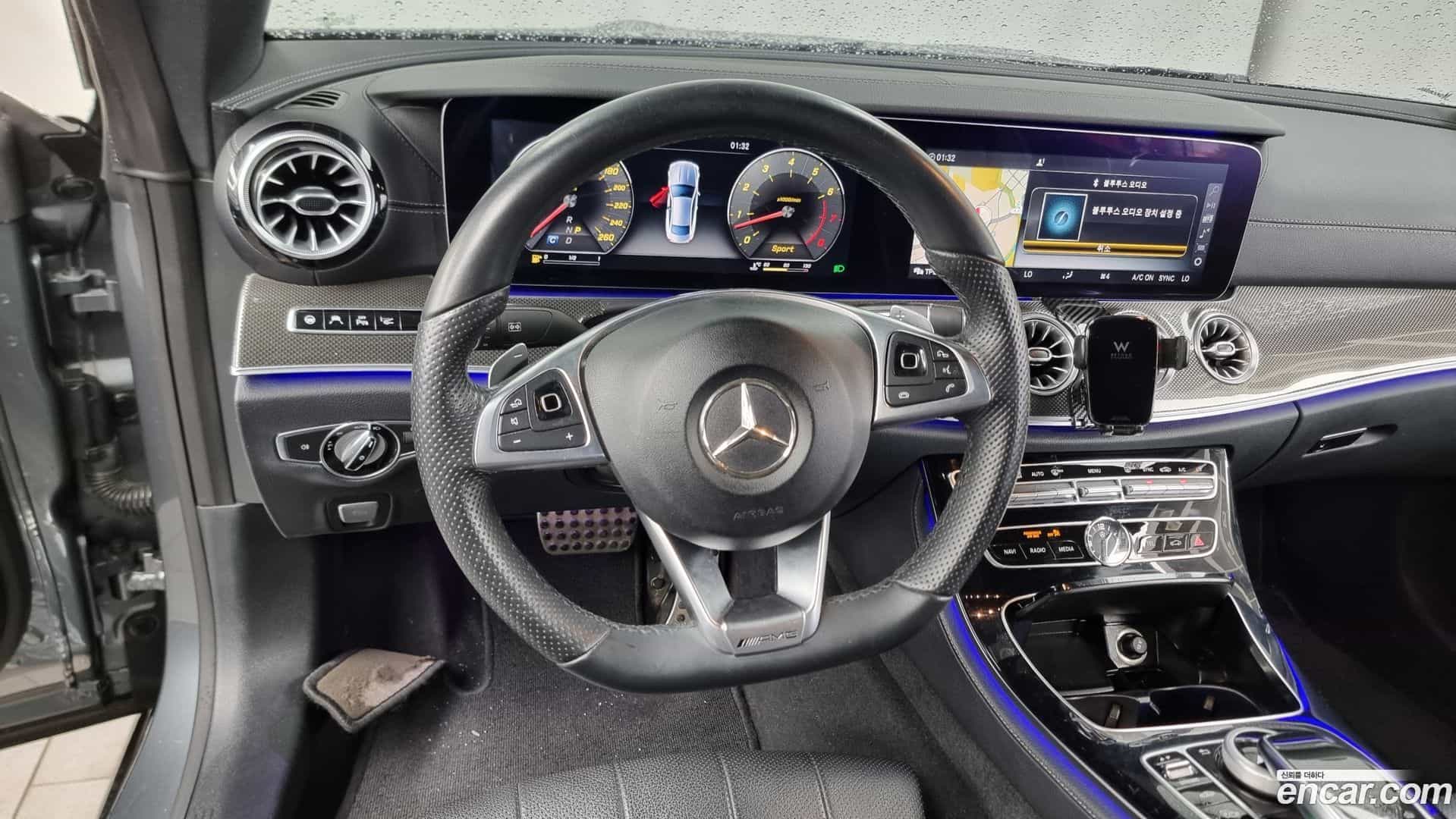 E-Class Mercedes-Benz 2017.8-OPTION-17