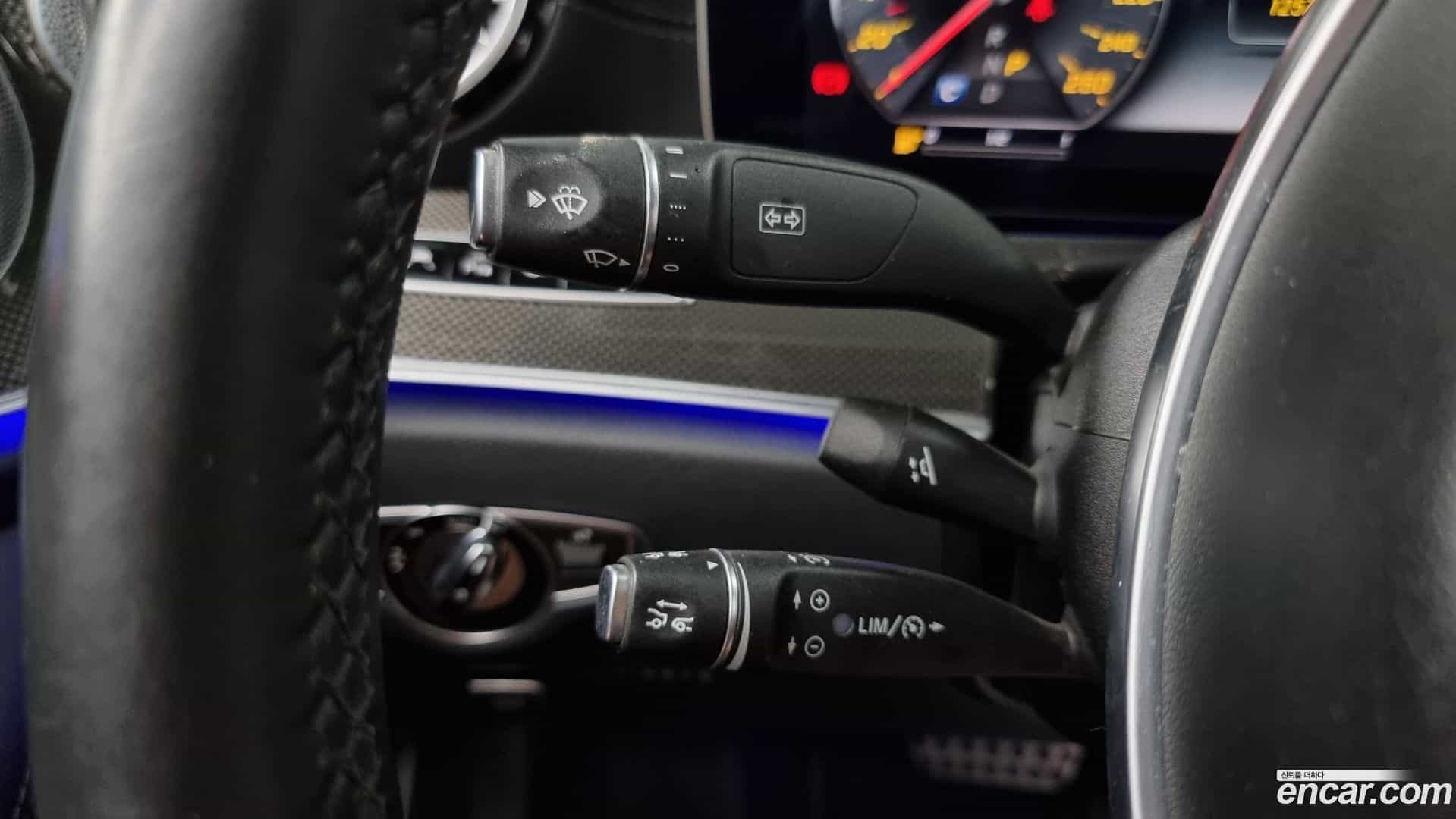 E-Class Mercedes-Benz 2017.8-OPTION-23