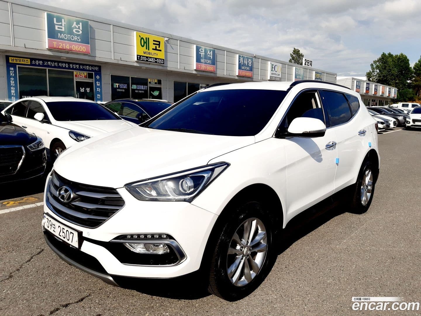 Main__Slider__Photo:Santafe Hyundai 2018.2-0