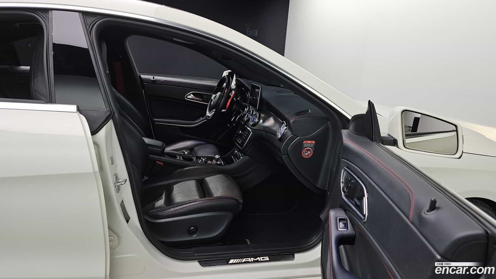 CLA-Class Mercedes-Benz 2016.5-OPTION-016