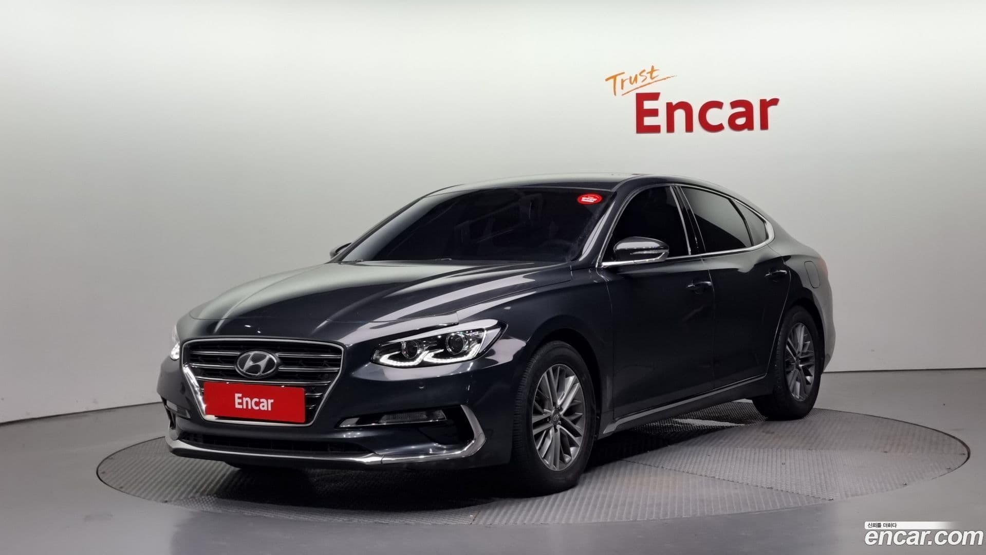 Main__Slider__Photo:Grandeur Hyundai 2017.10-0