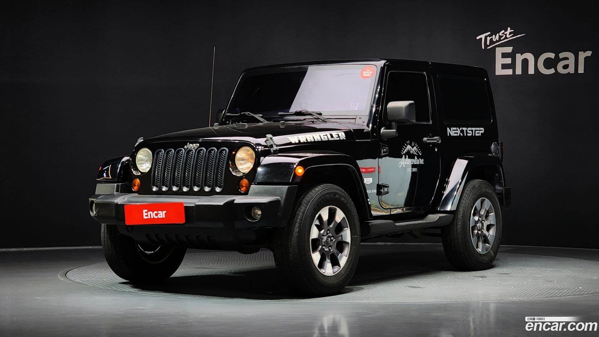 Main__Slider__Photo:Wrangler Jeep 2011.11-0