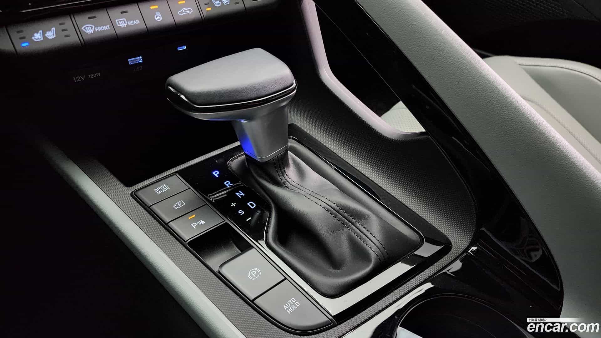 AVANTE Hyundai 2025.1-INNER-009