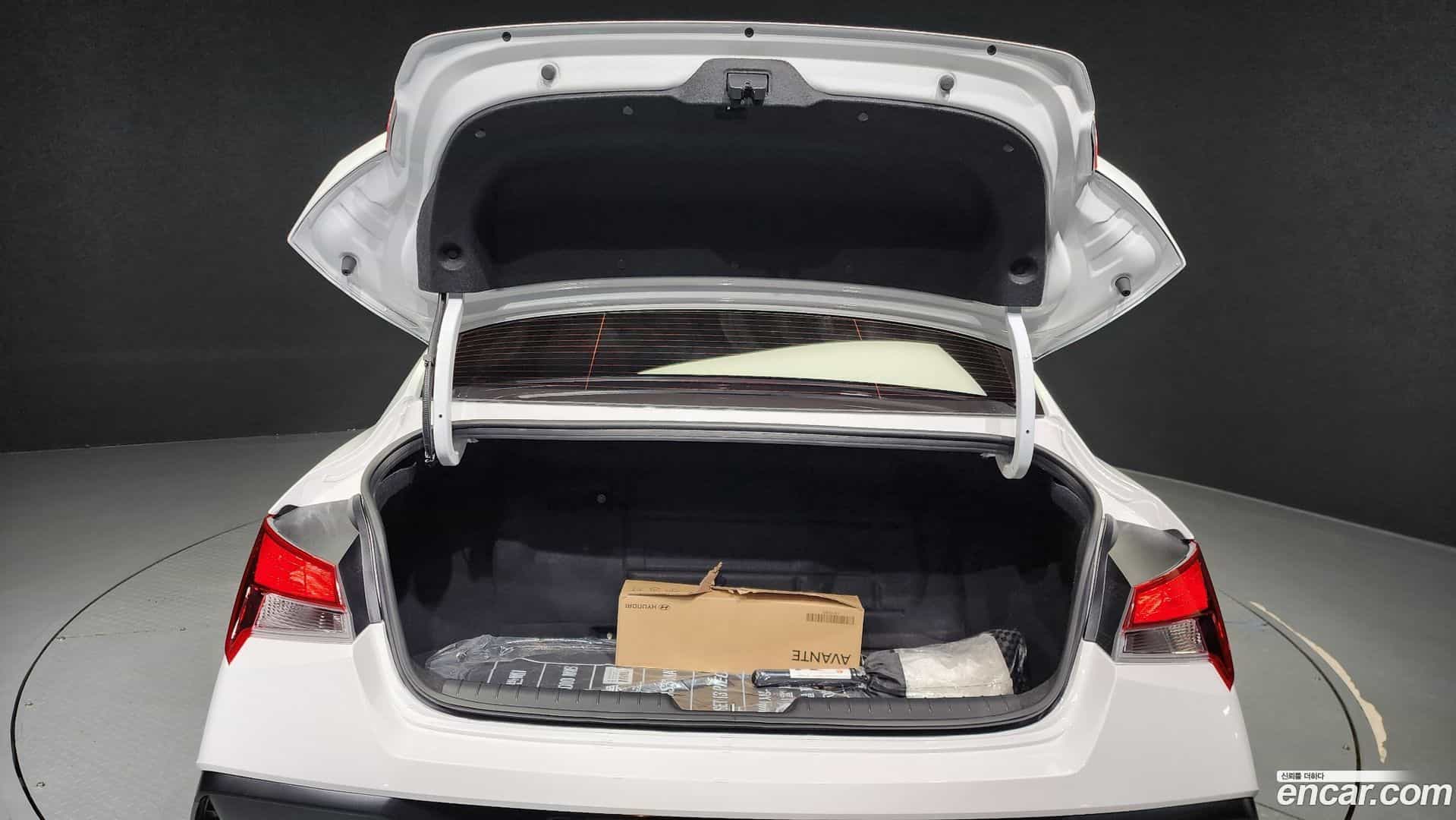 AVANTE Hyundai 2025.1-OPTION-024