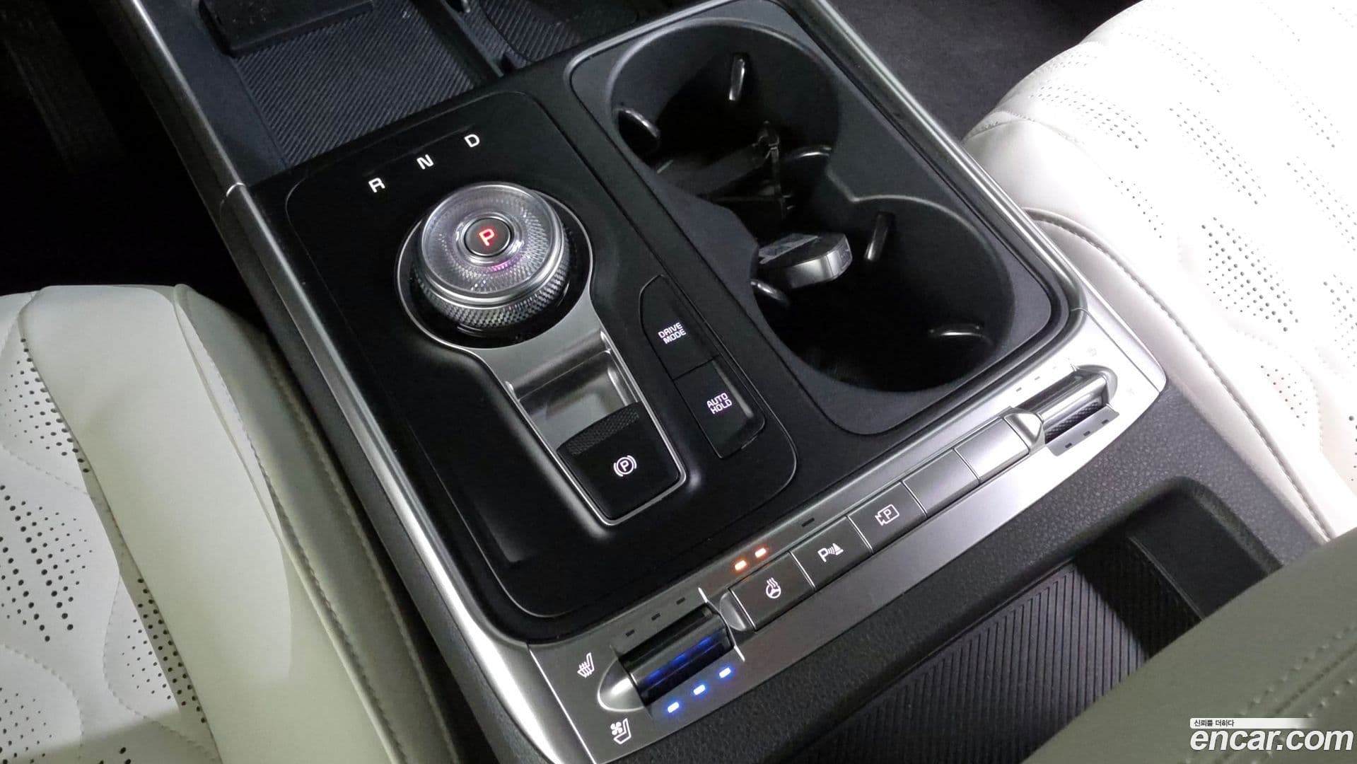 Main__Slider__Photo:Canival Kia 2024.4-8