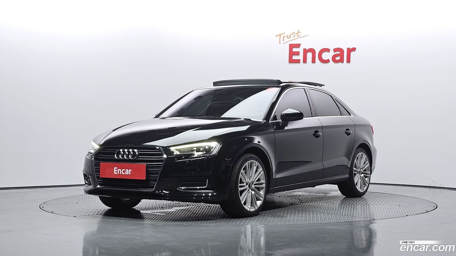 Main__Slider__Photo:A3 Audi 2018.7-0