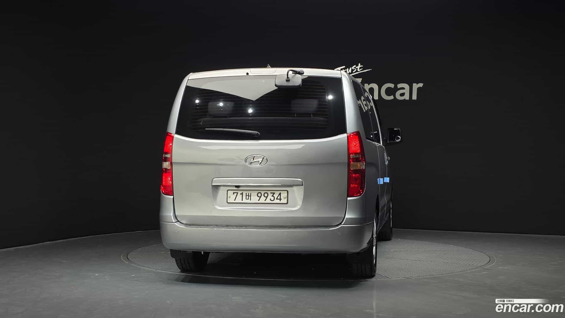 Starex Hyundai 2018.0-OUTER-004