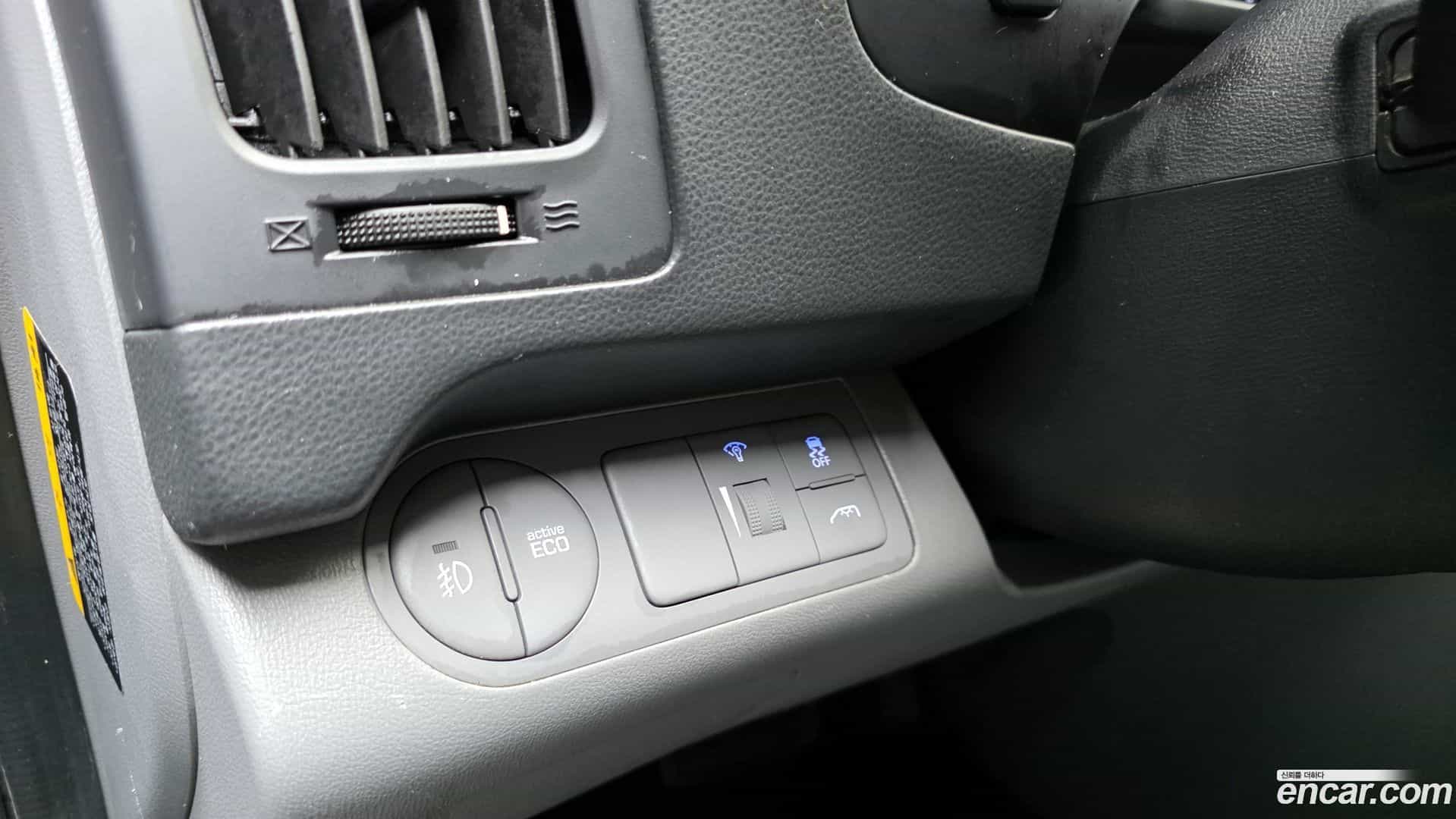 Starex Hyundai 2018.0-OPTION-019