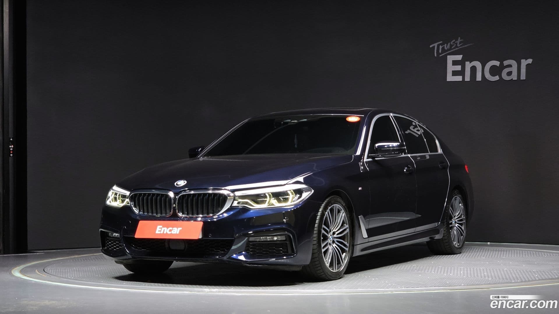 Main__Slider__Photo:5-Series BMW 2019.2-0