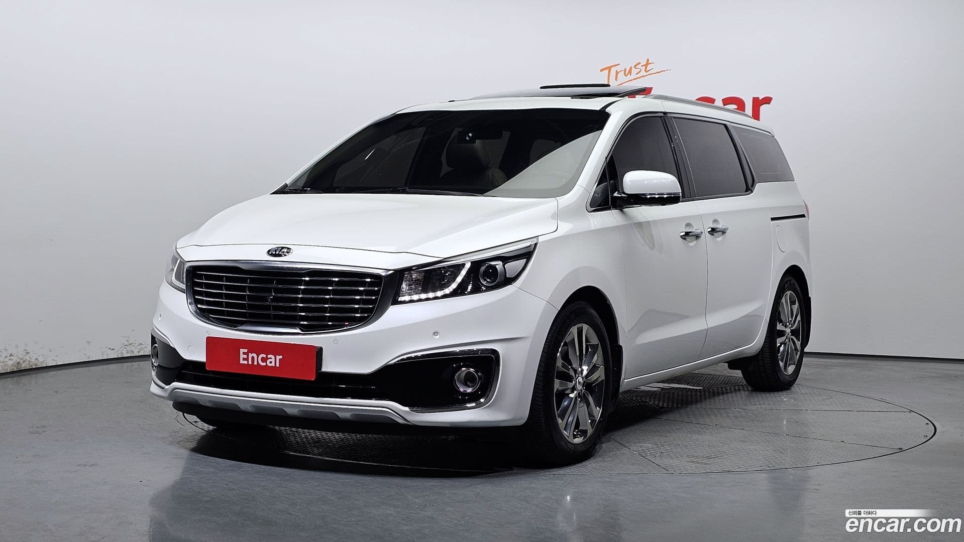 Main__Slider__Photo:Canival Kia 2016.4-0