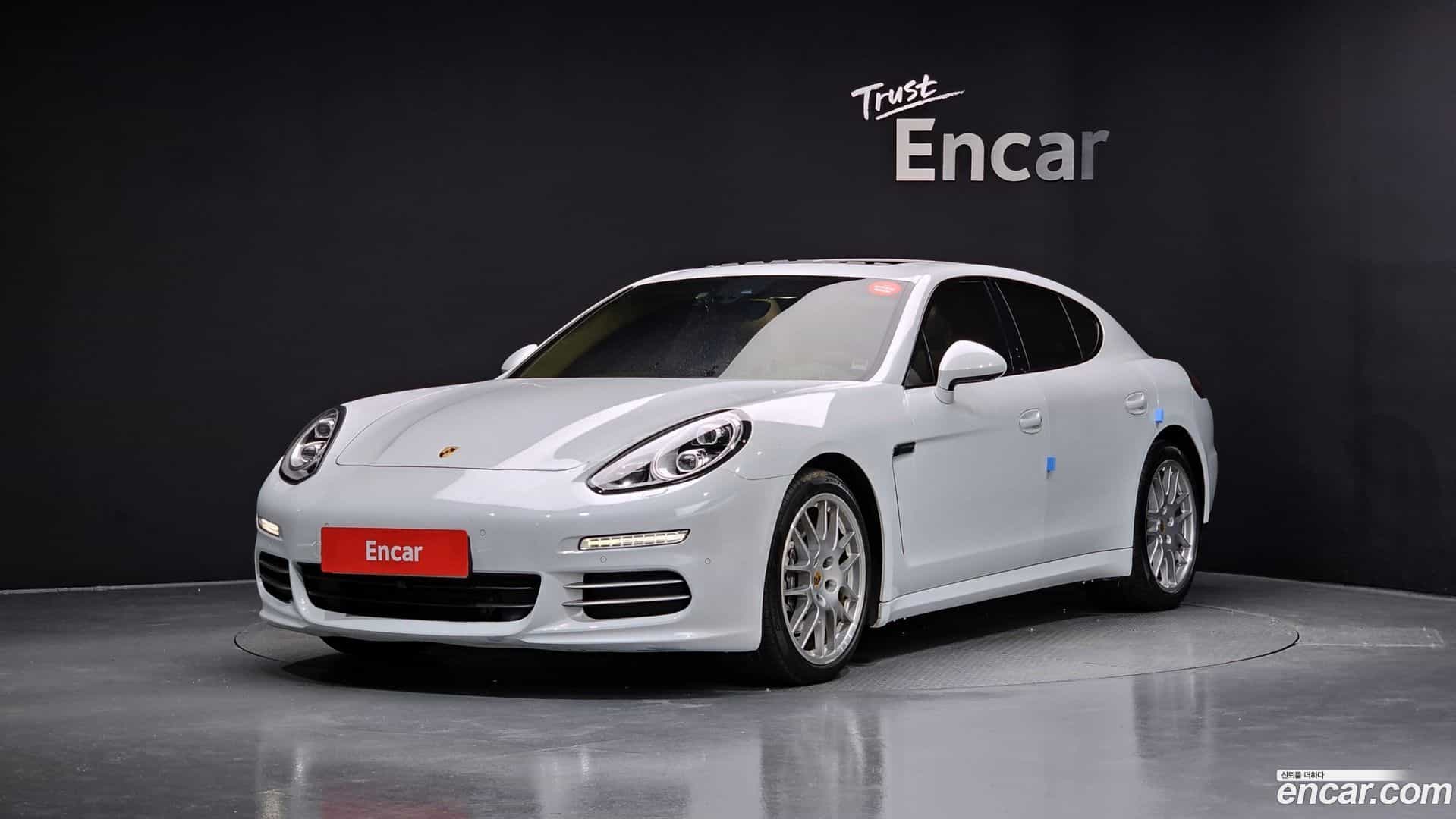 Panamera Porsche 2016.7-OUTER-001