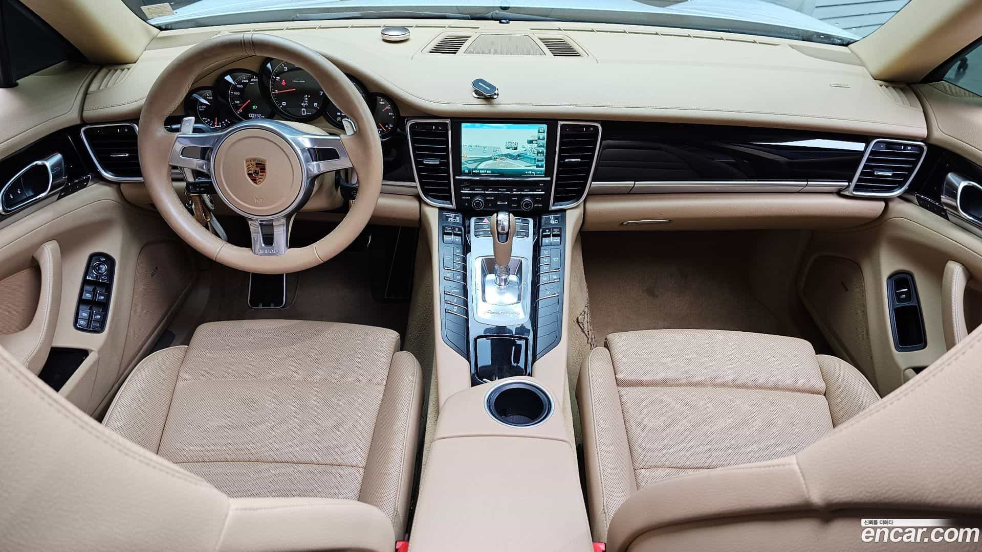 Panamera Porsche 2016.7-INNER-007