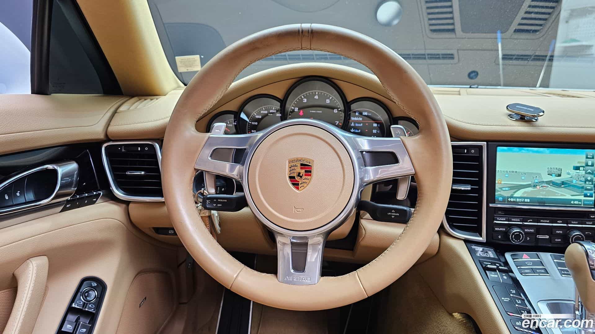 Panamera Porsche 2016.7-OPTION-017