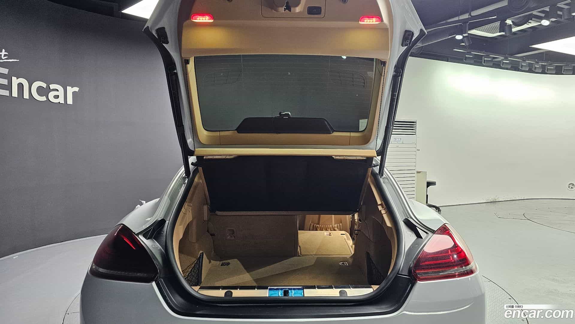 Panamera Porsche 2016.7-OPTION-024