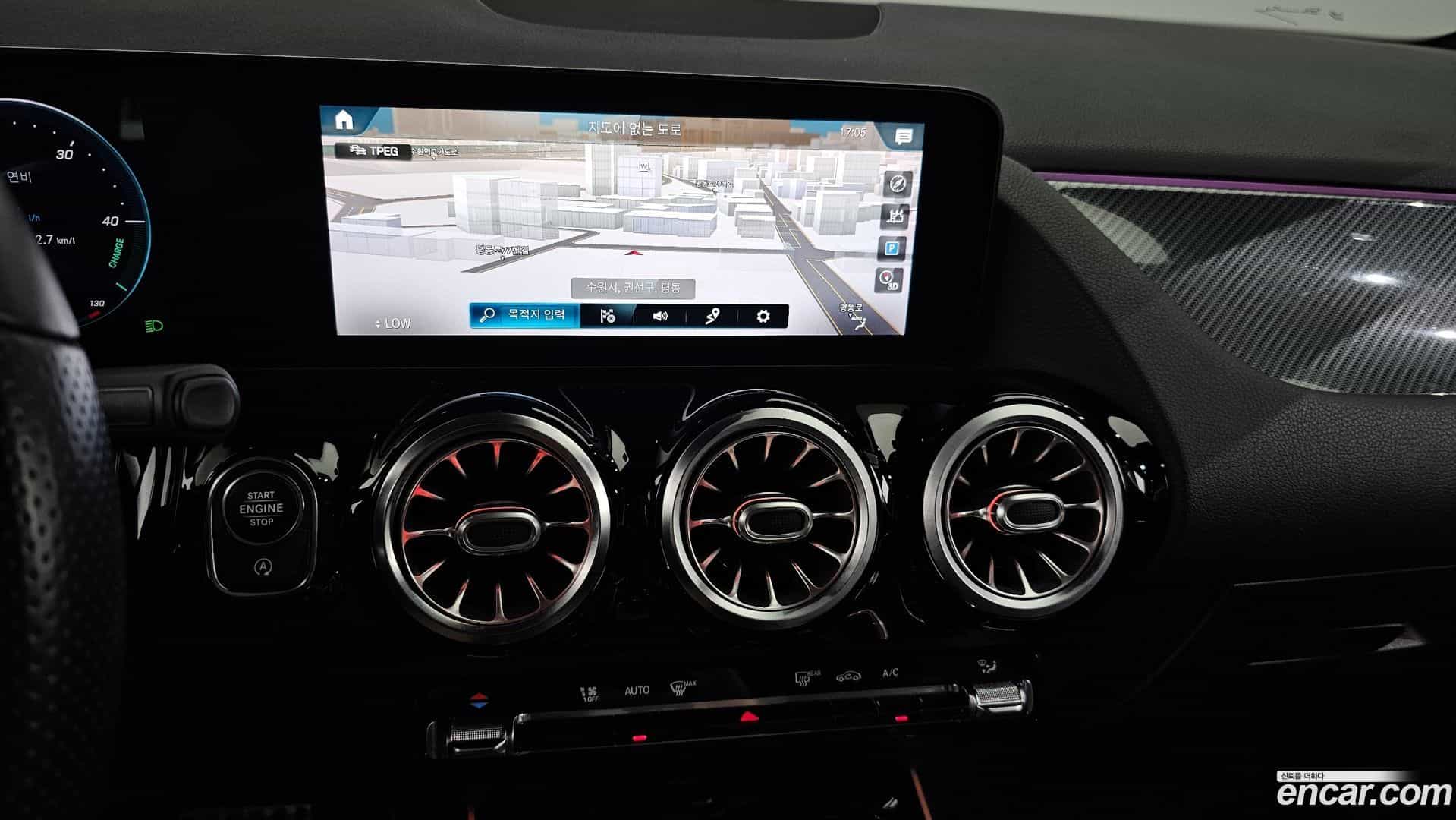 GLA-Class Mercedes-Benz 2020.11-OPTION-018