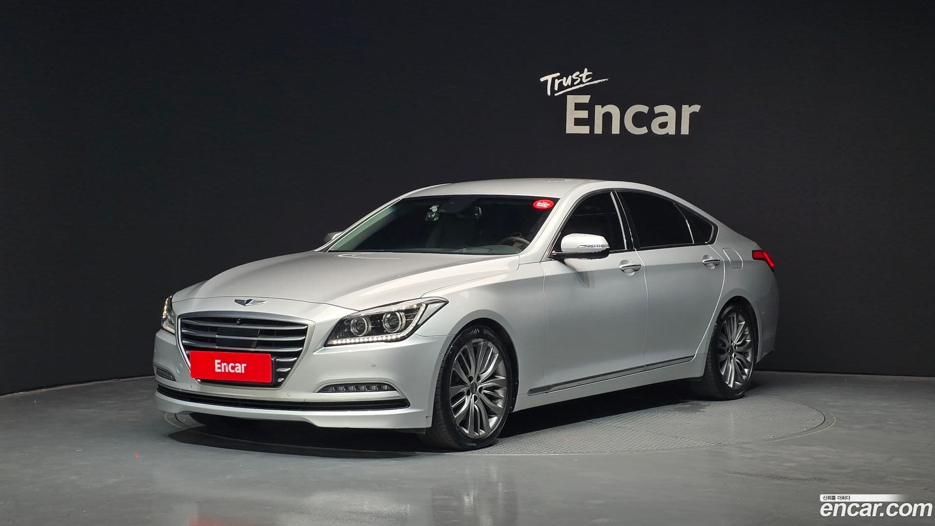 Main__Slider__Photo:Genesis Hyundai 2014.3-0