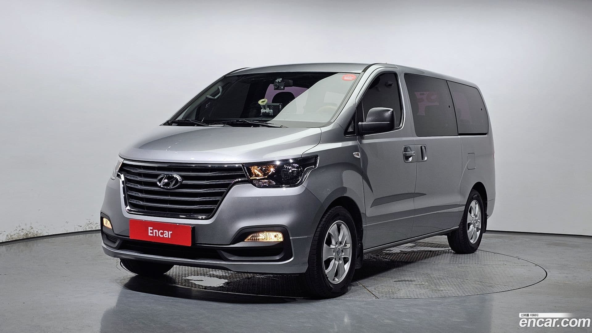 Main__Slider__Photo:Starex Hyundai 2019.0-0