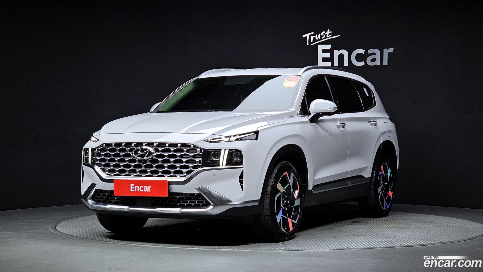 Main__Slider__Photo:Santafe Hyundai 2020.11-0