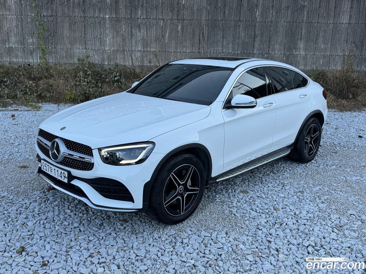 Main__Slider__Photo:GLC-Class Mercedes-Benz 2020.3-0