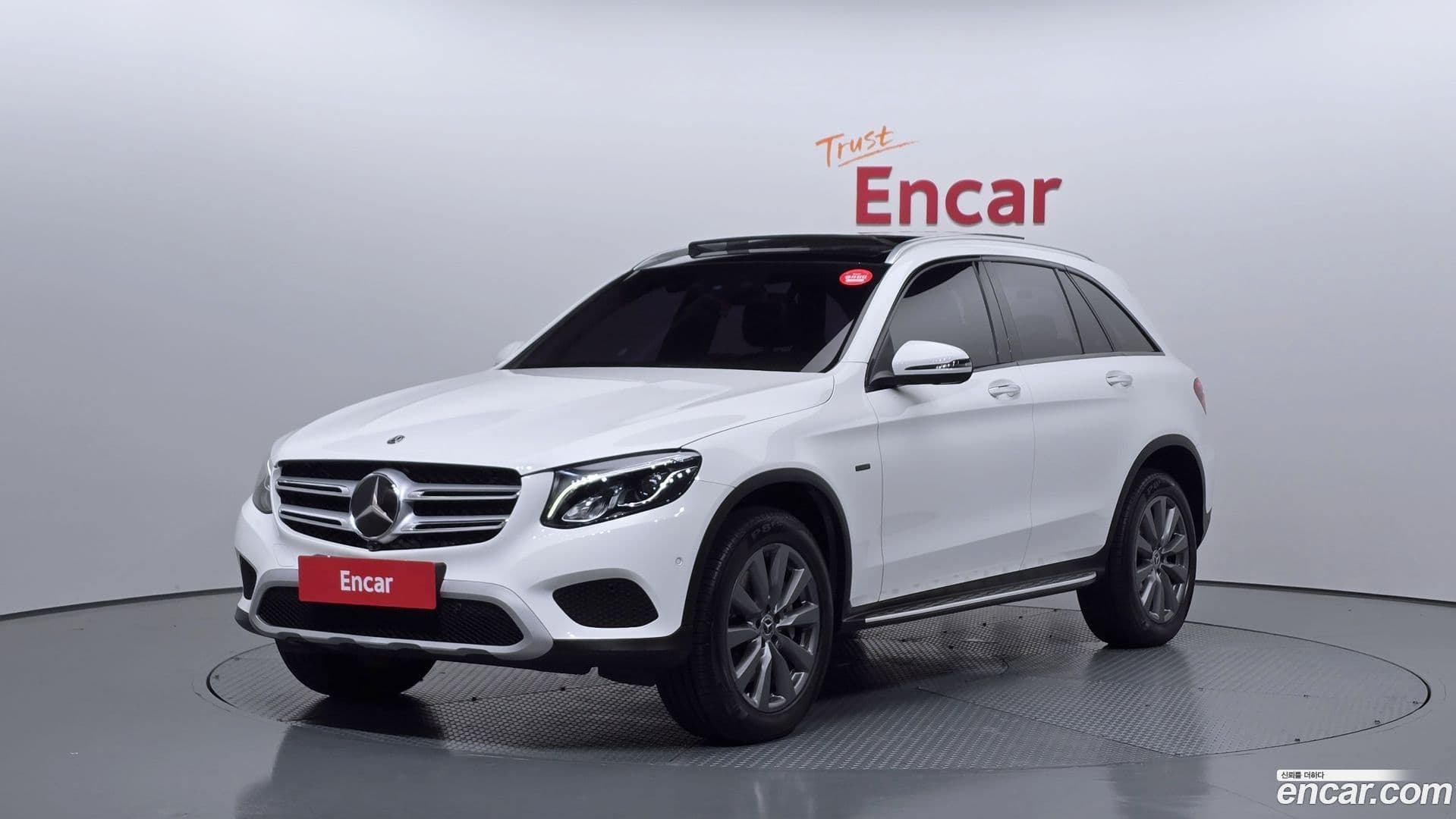 Main__Slider__Photo:GLC-Class Mercedes-Benz 2018.11-0