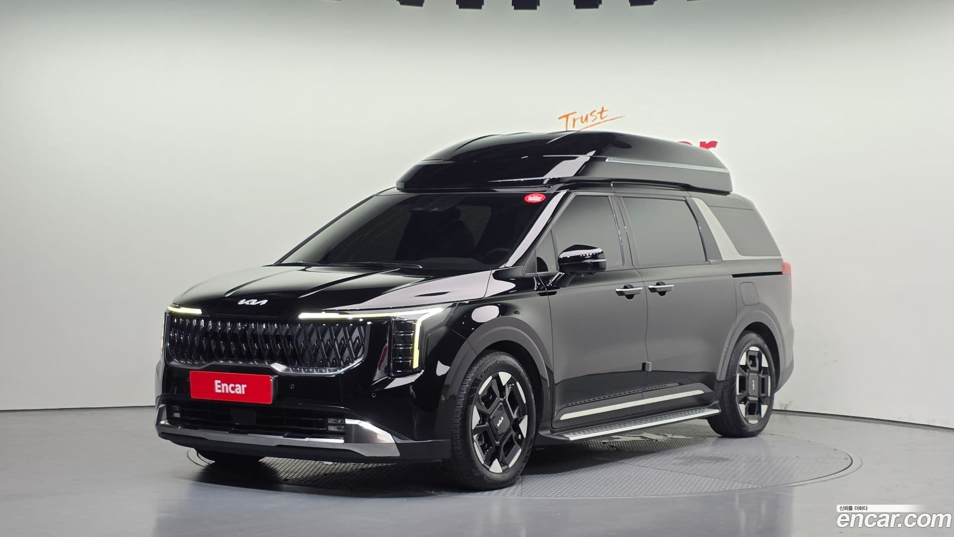Main__Slider__Photo:Canival Kia 2024.0-0