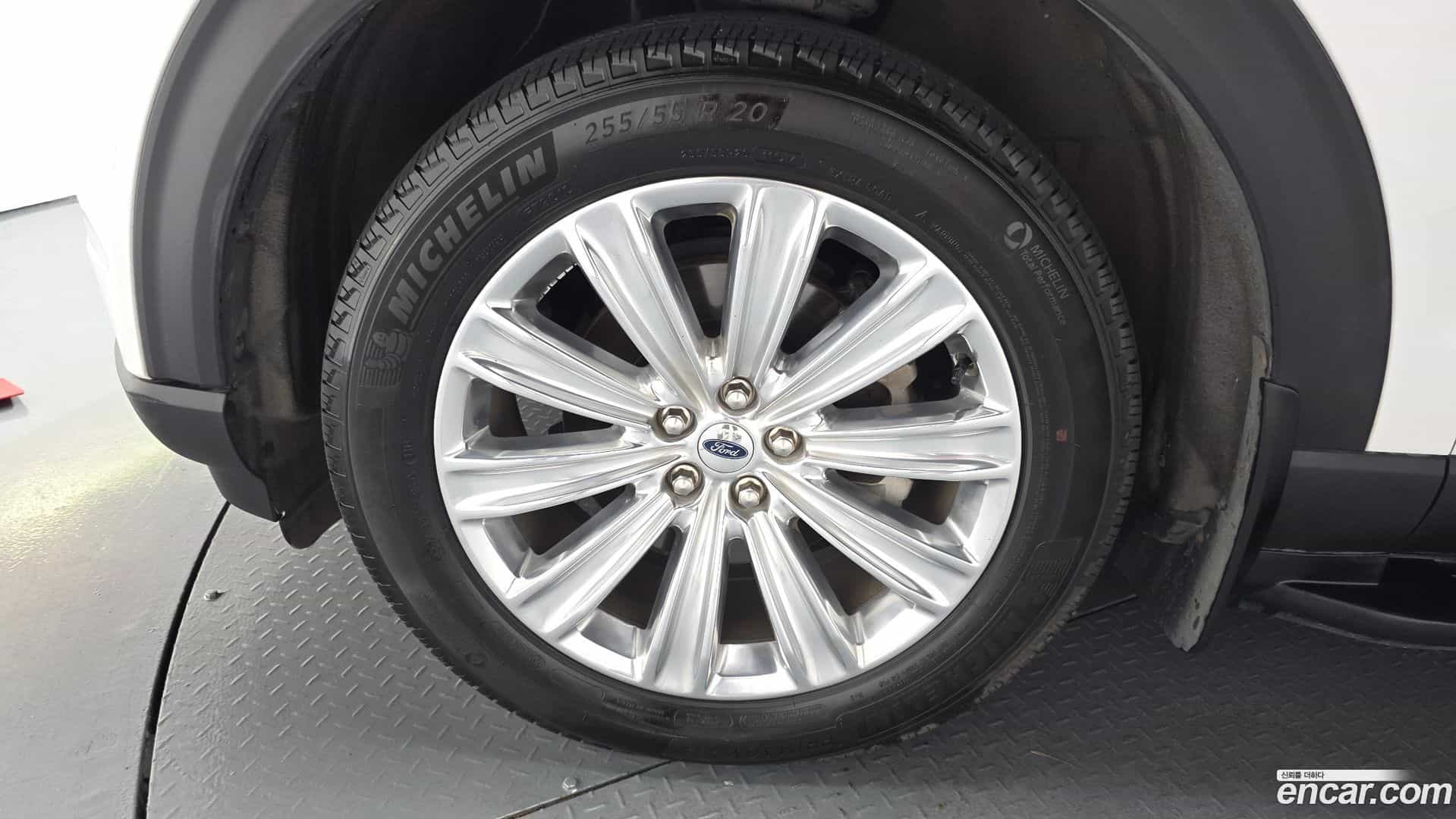 Explorer Ford 2019.10-OUTER-005