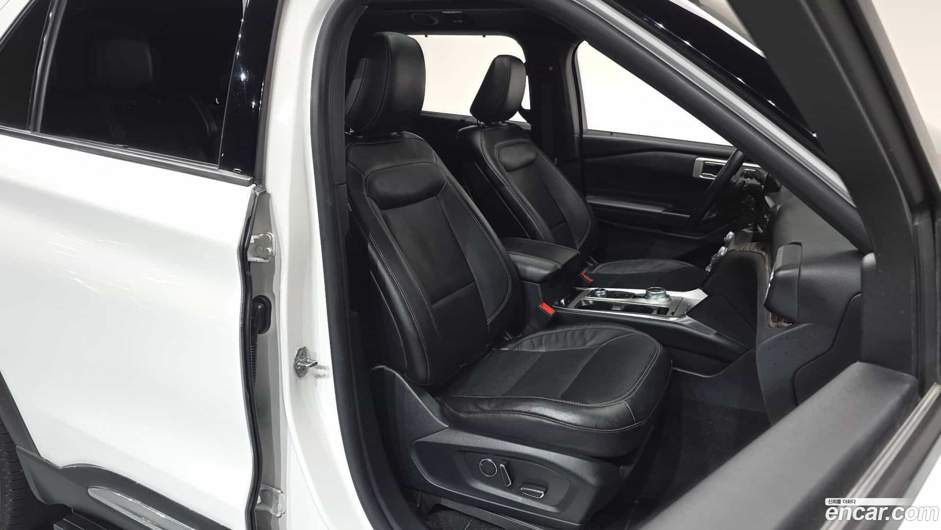 Explorer Ford 2019.10-INNER-010
