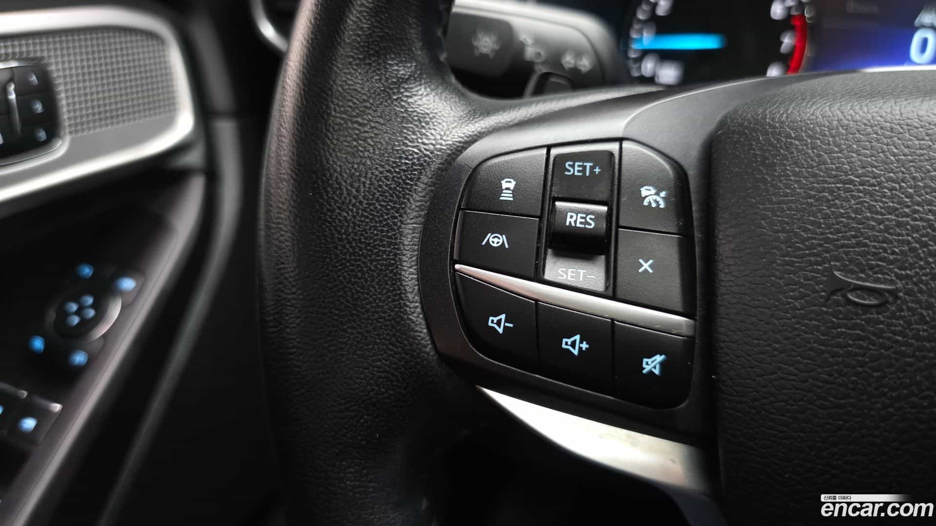 Explorer Ford 2019.10-OPTION-023