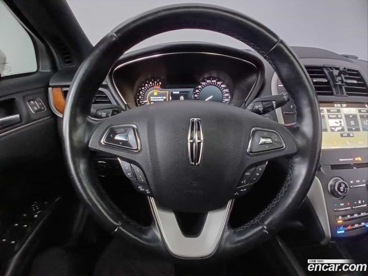 MKC Lincoln 2018.10-INNER-006