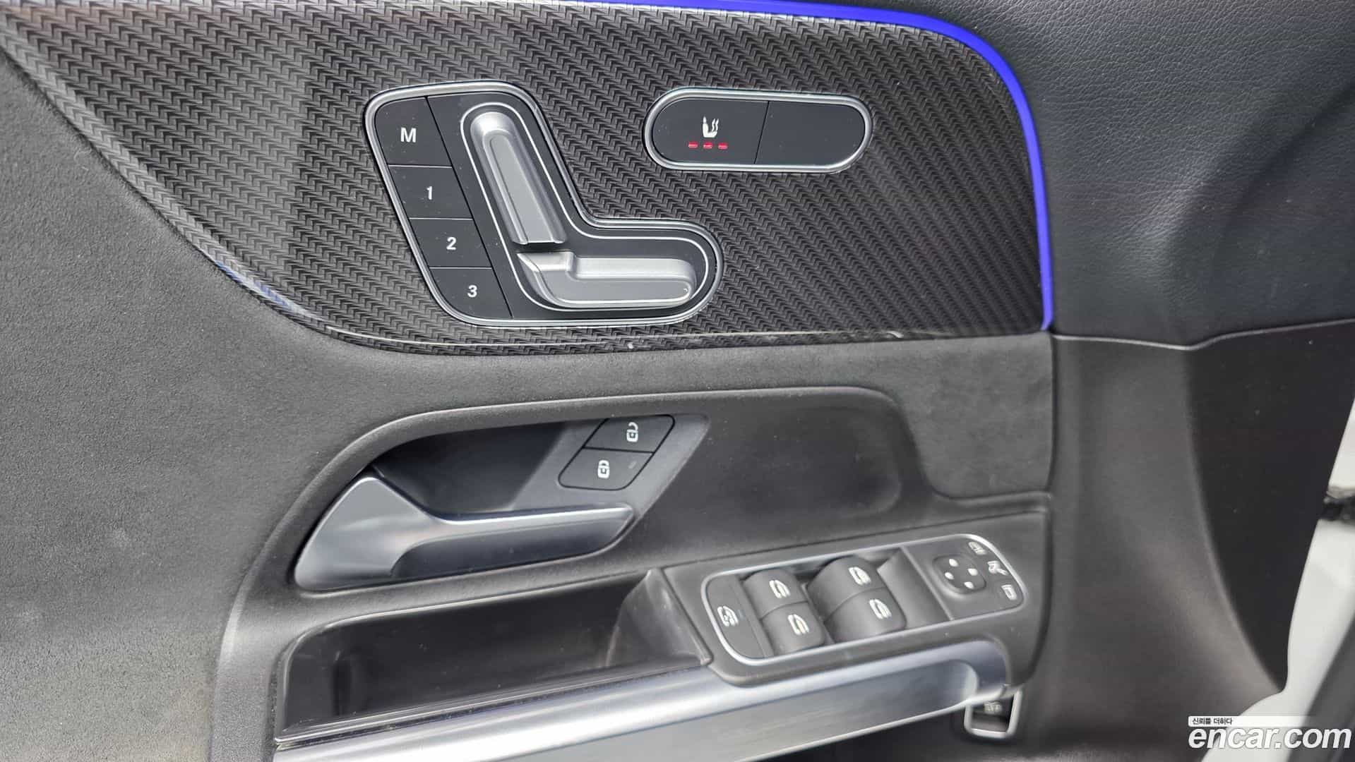 GLB-Class Mercedes-Benz 2020.9-OPTION-017