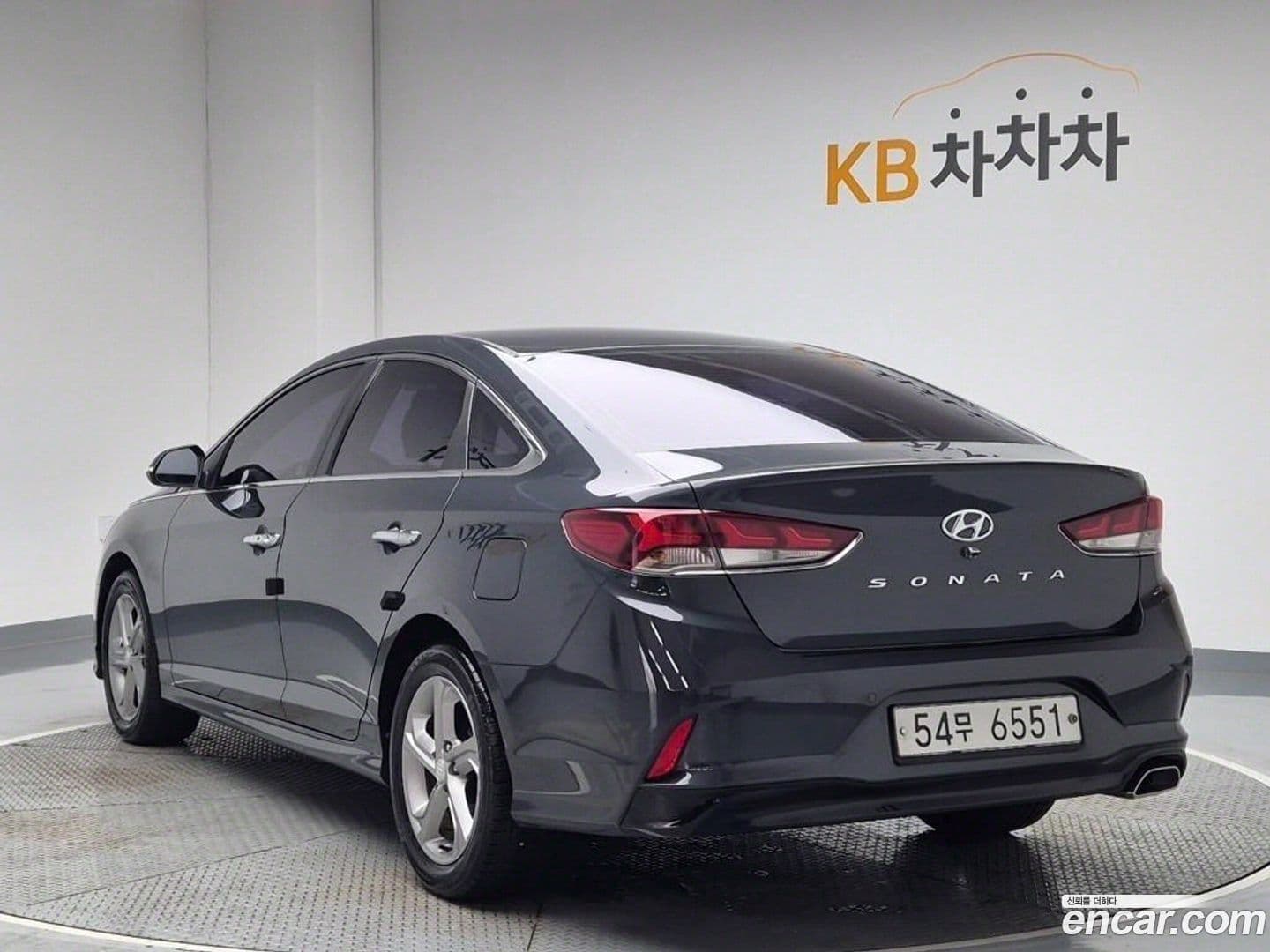Main__Slider__Photo:Sonata Hyundai 2017.6-0
