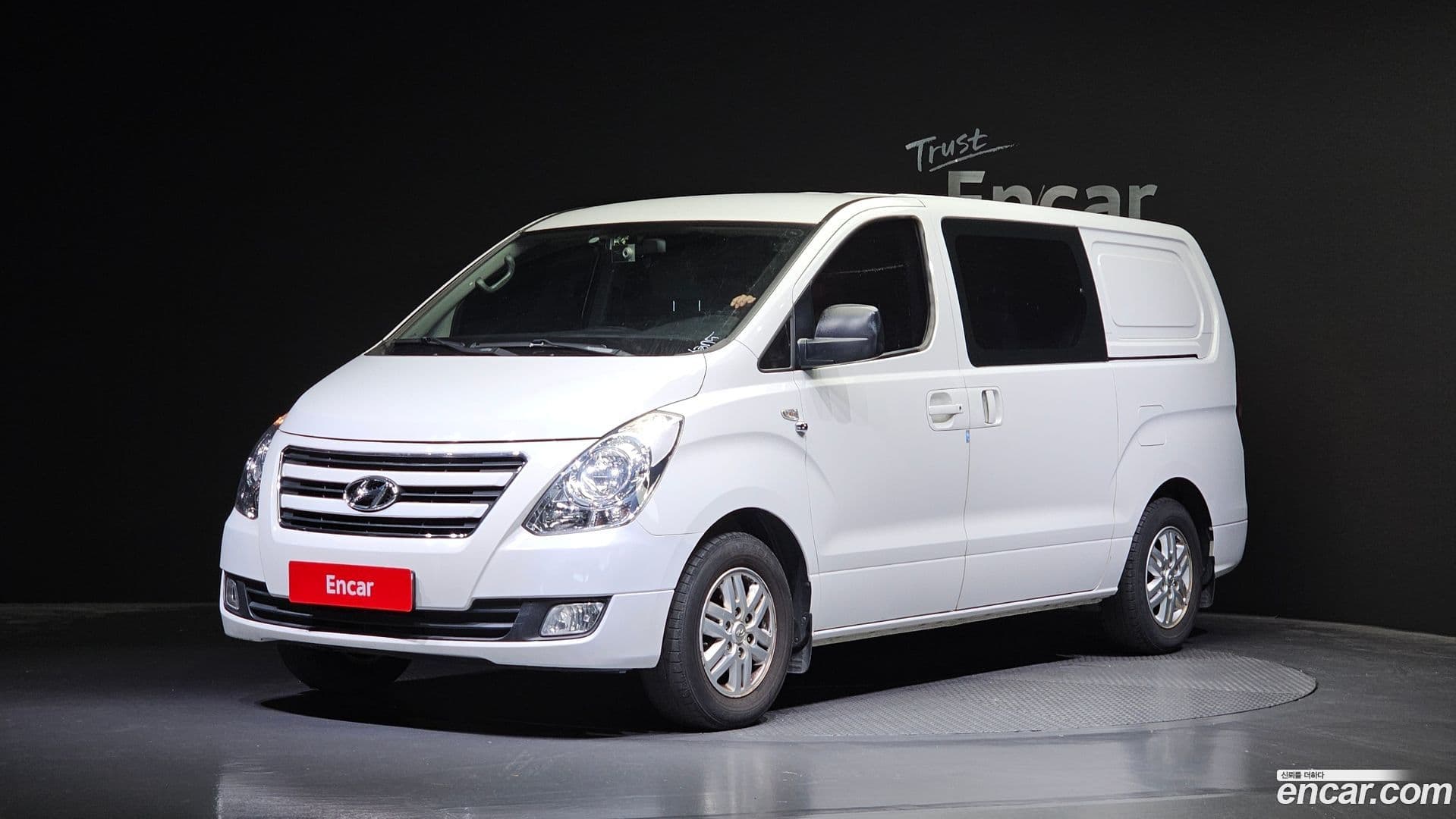 Main__Slider__Photo:Starex Hyundai 2016.8-0