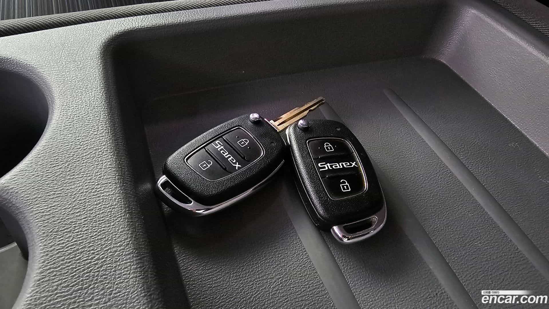 Starex Hyundai 2018.8-OPTION-023