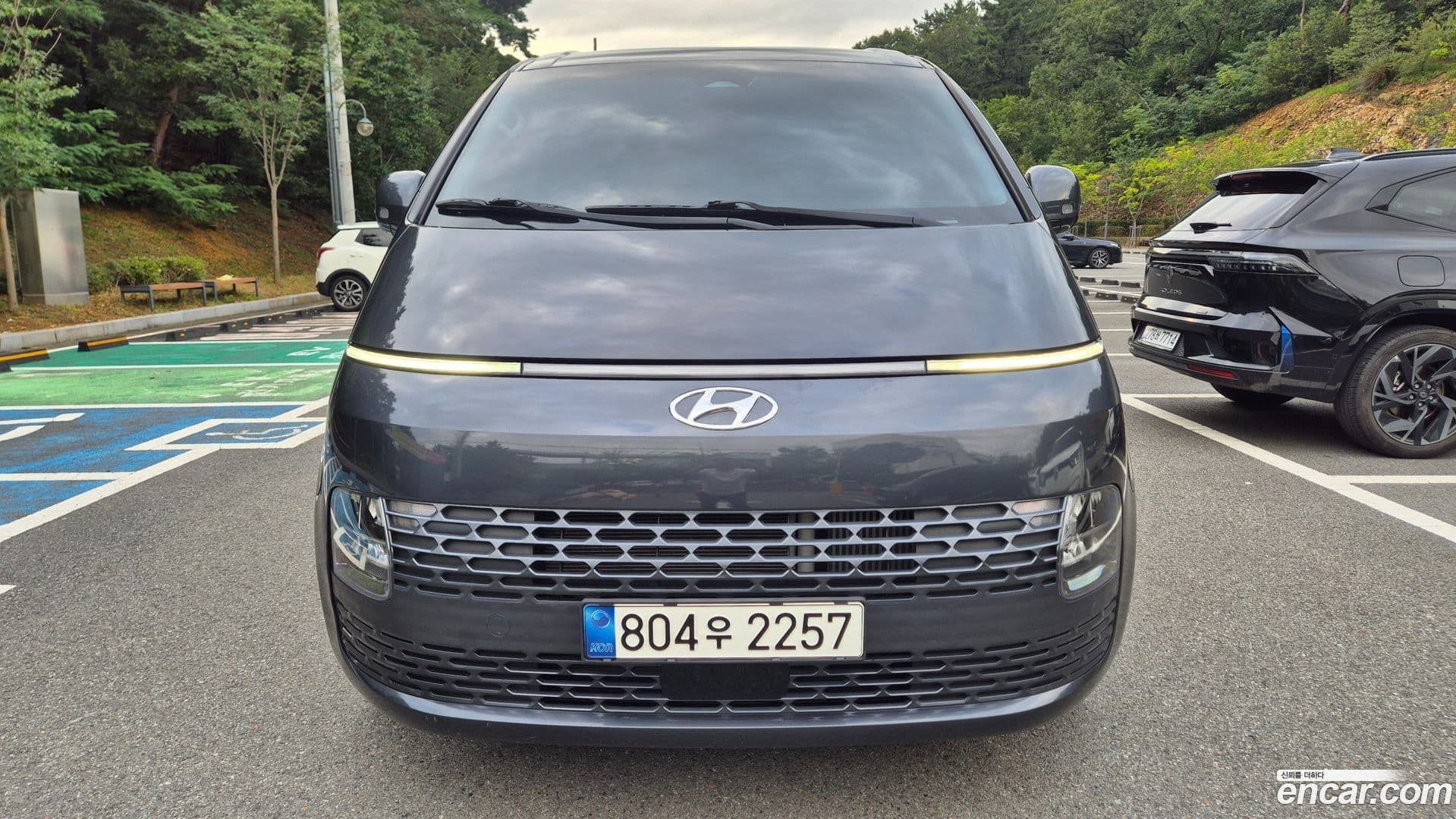 Main__Slider__Photo:Staria Hyundai 2022.6-0
