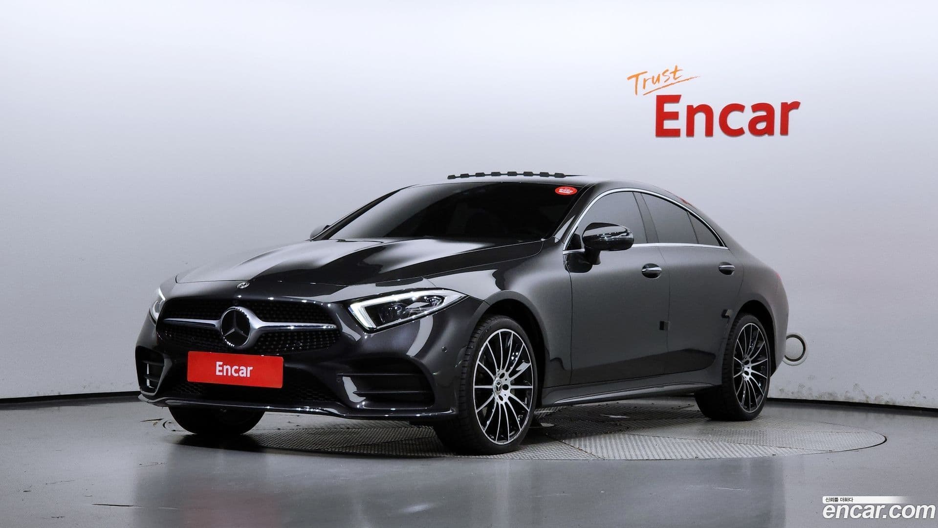 Main__Slider__Photo:CLS-Class Mercedes-Benz 2020.11-0